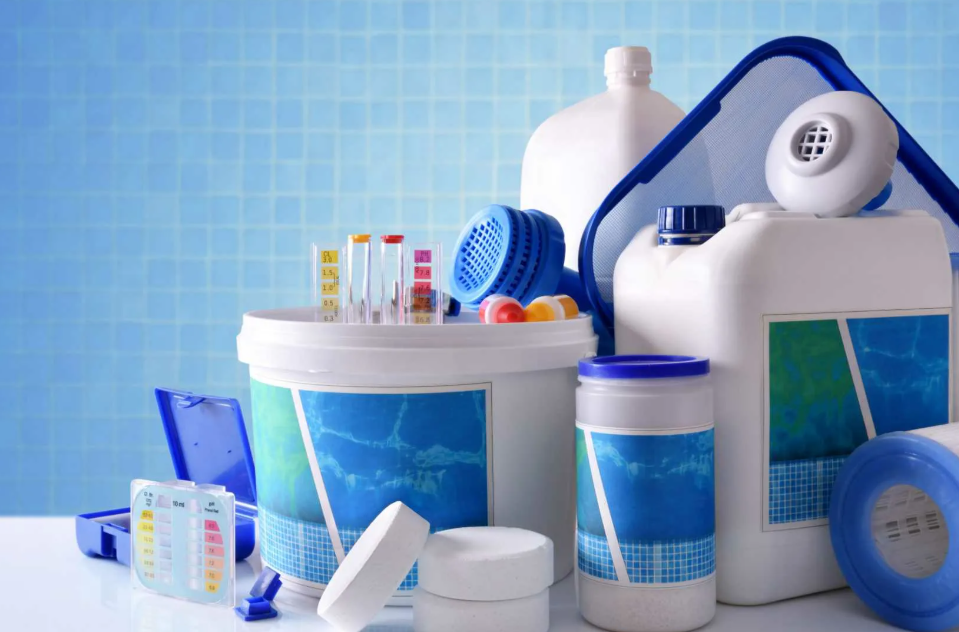 Pool cleaning equipment